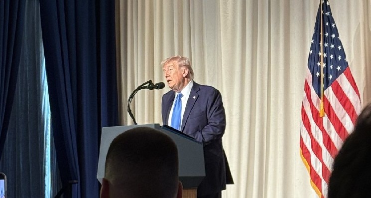 Настал долгожданный день! Дональд Трамп выступил на саммите по криптовалютам! Вот подробности &mdash; Крипто Новости