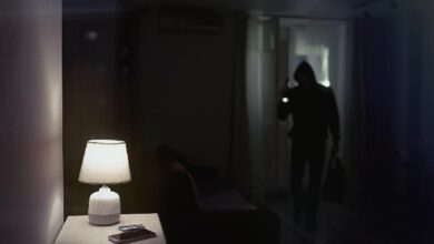 Грабители в масках угрожали беременной жене во время ограбления дома крипто-миллионера в Великобритании — Крипто Новости
